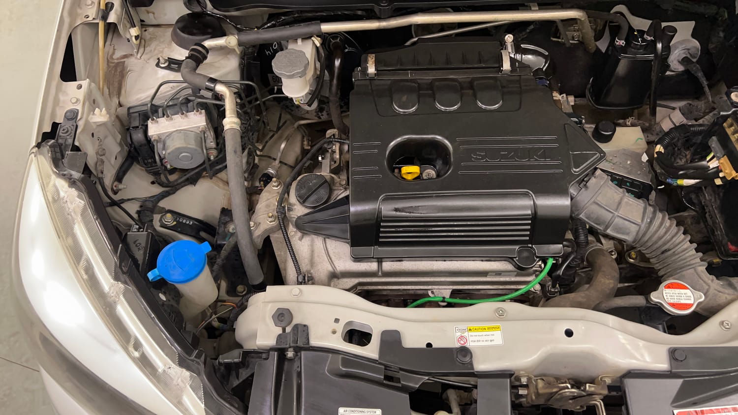 Used 2019 Maruti Suzuki Celerio VXi AMT Petrol Automatic engine ENGINE RIGHT SIDE VIEW