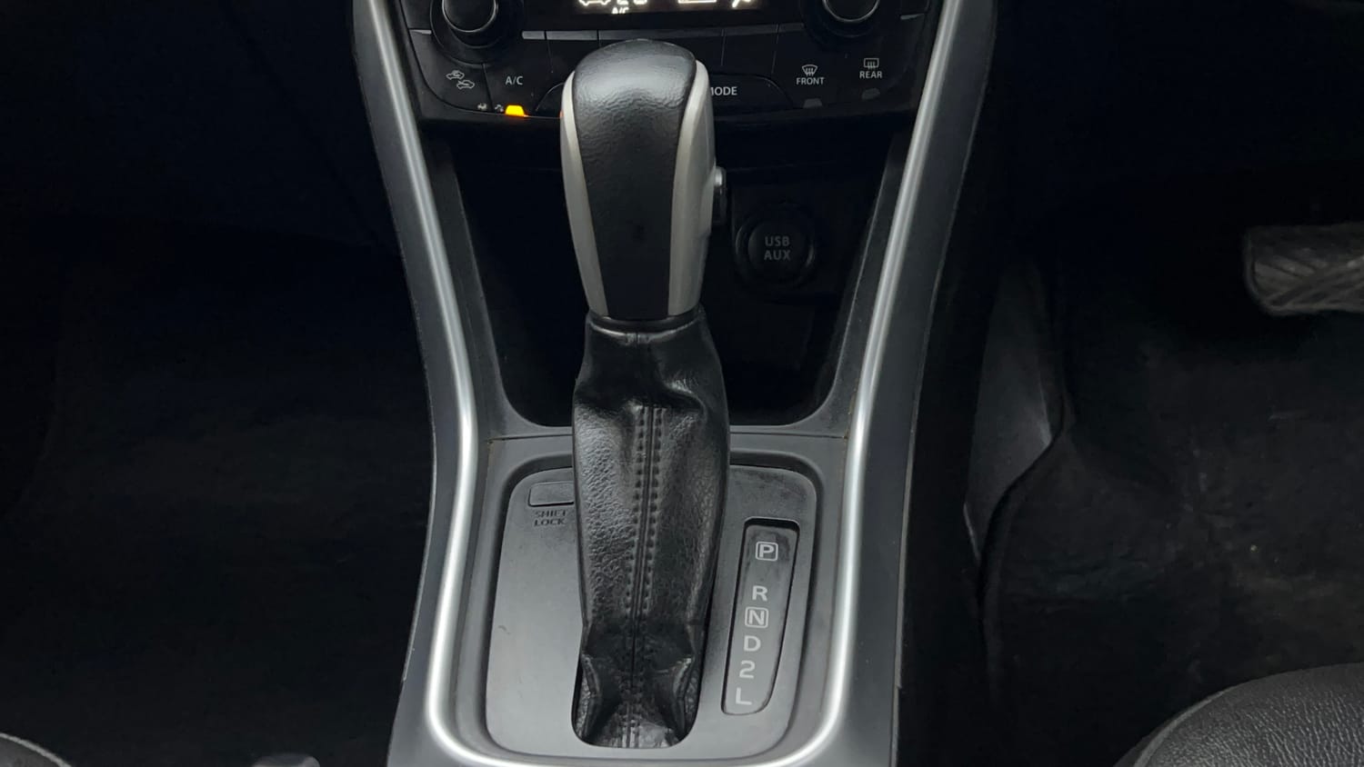 Used 2021 Maruti Suzuki S-Cross Alpha AT Petrol Automatic interior GEAR  KNOB VIEW