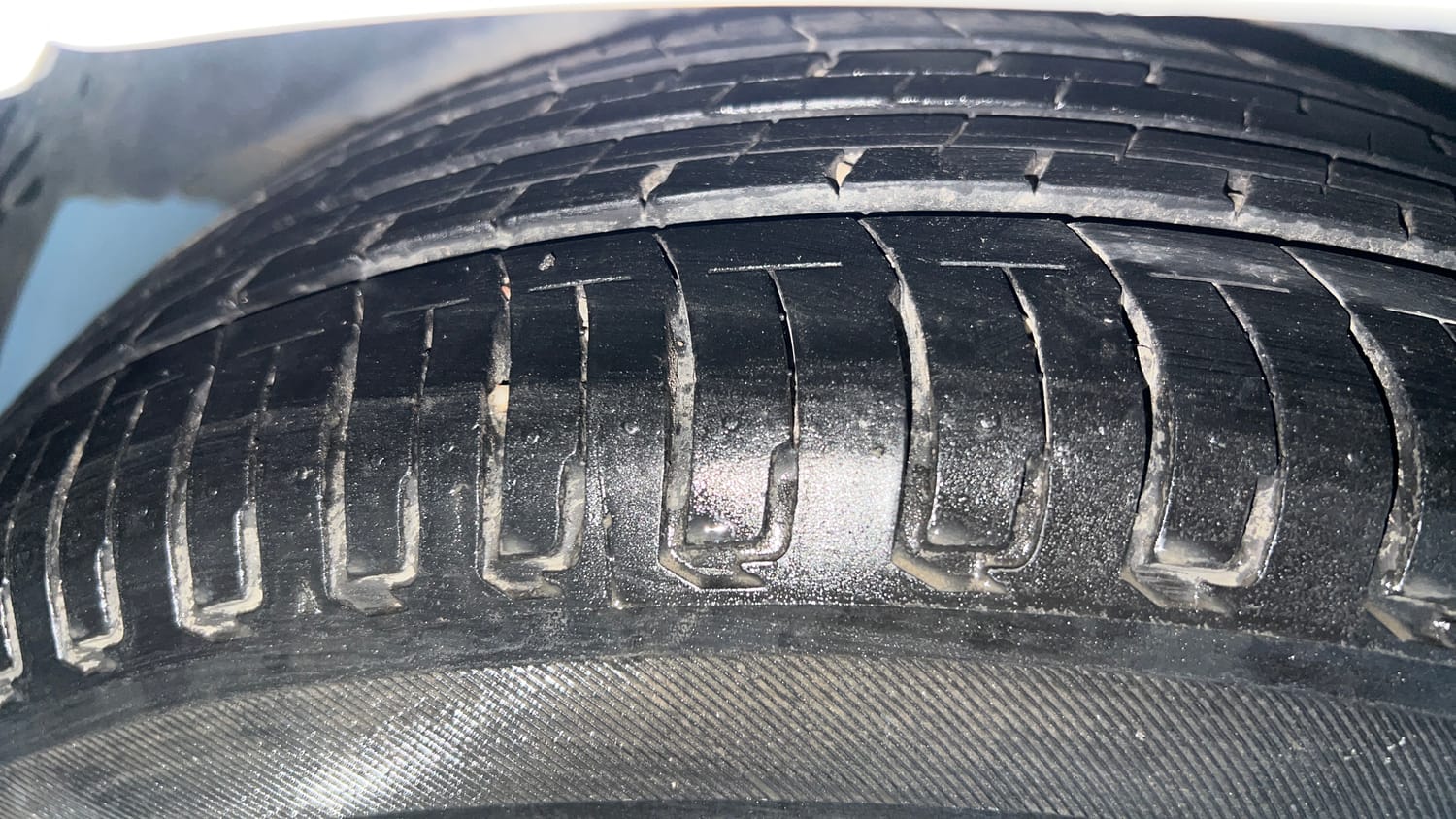 Used 2021 Ford Figo Aspire Titanium Plus 1.2 Ti-VCT Petrol Manual tyres RIGHT REAR TYRE TREAD VIEW