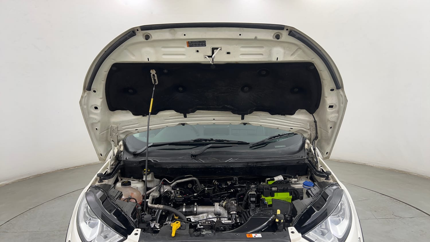 Used 2020 Ford EcoSport Titanium 1.5L TDCi Diesel Manual engine ENGINE & BONNET OPEN FRONT VIEW