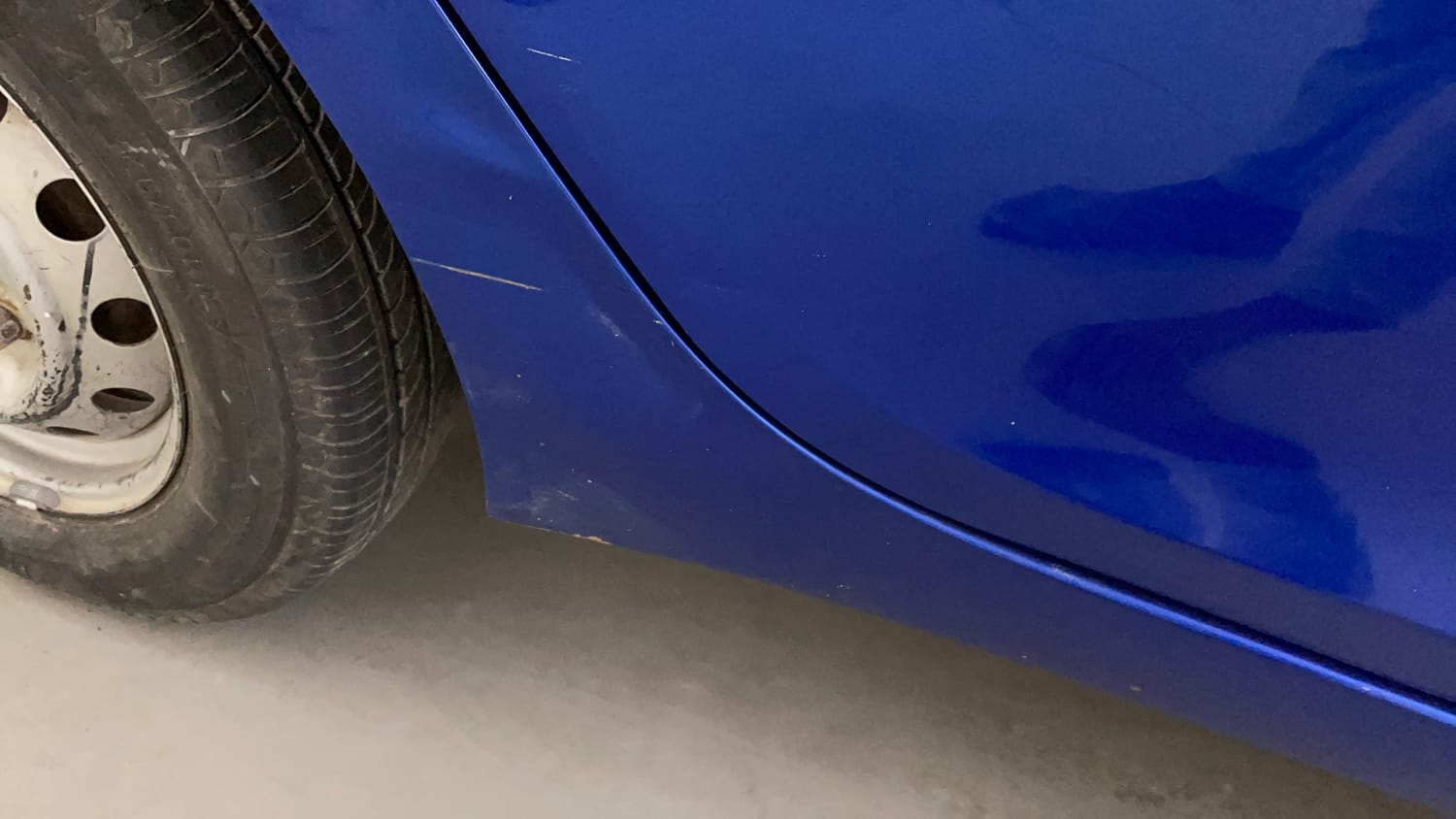Used 2013 Hyundai Eon Era + Petrol Manual dents MINOR DENT