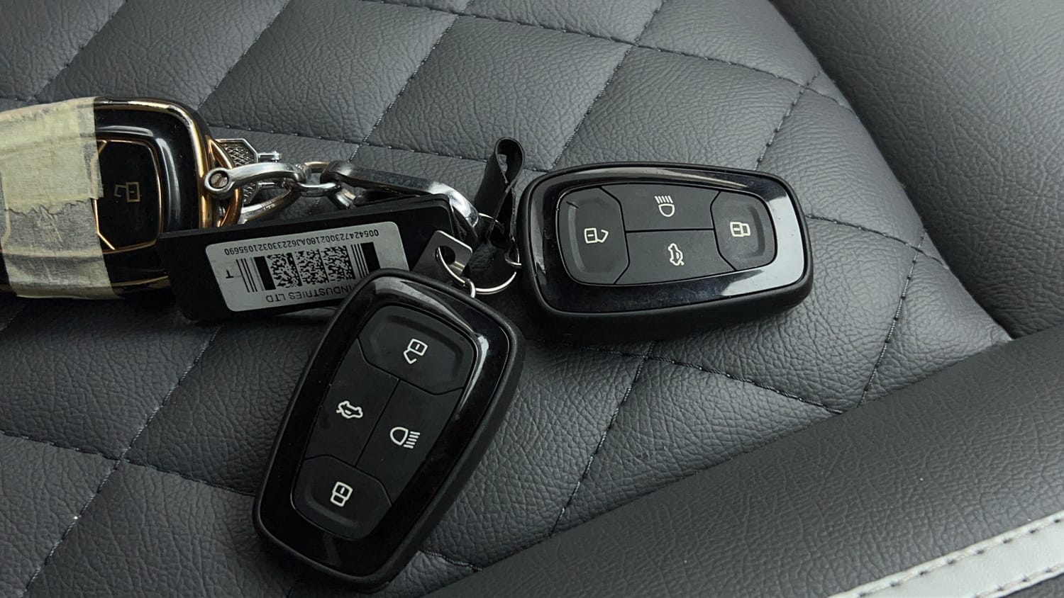 Used 2021 Tata Tigor XZ Plus Petrol Manual extra CAR KEY VIEW