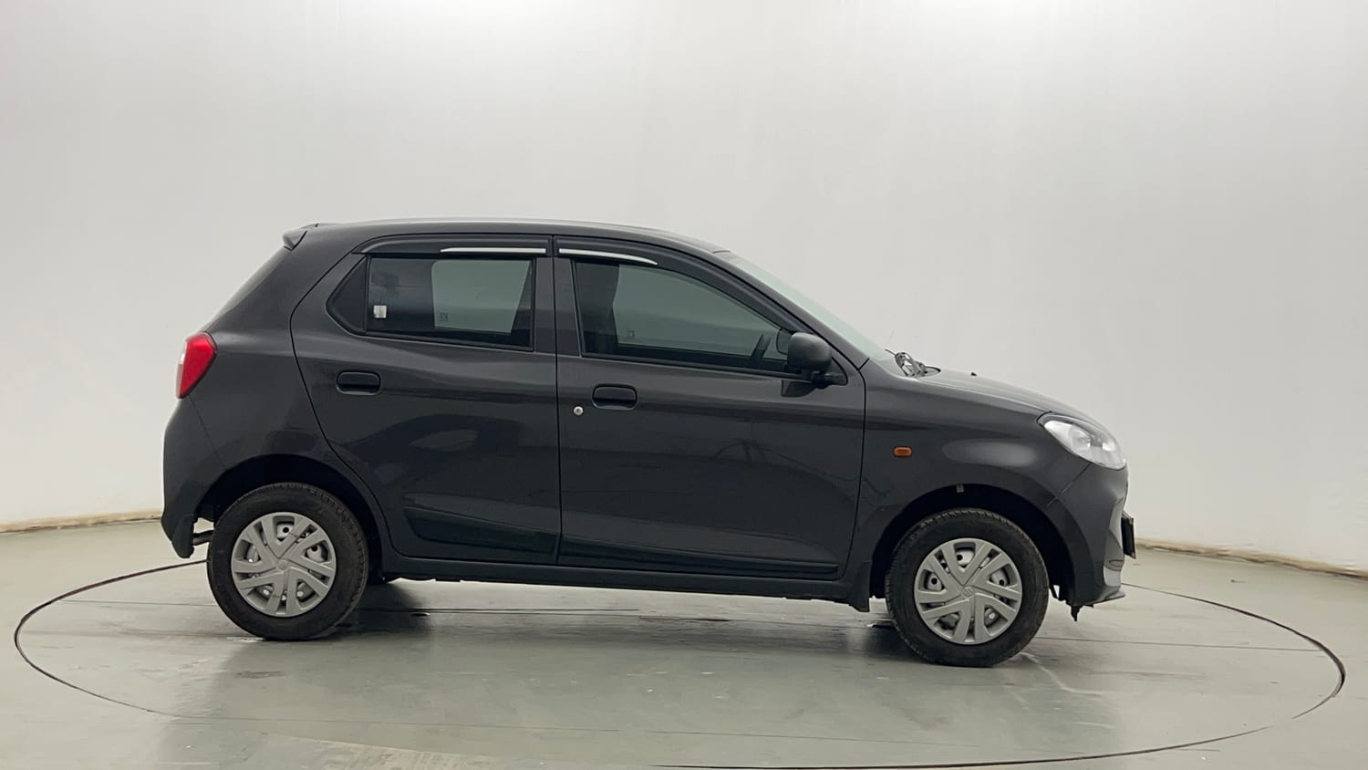 Used 2026 Maruti Suzuki Alto K10 LXi (O) Petrol Manual exterior RIGHT SIDE VIEW