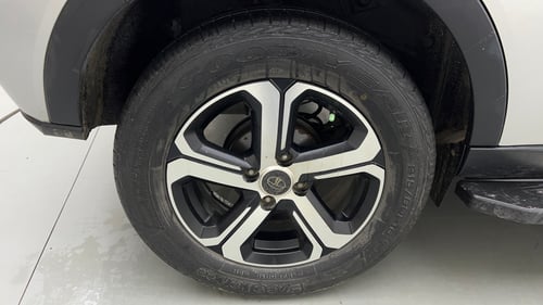 Used 2021 Tata Nexon XZA Plus (S) Petrol Automatic tyres RIGHT REAR TYRE RIM VIEW