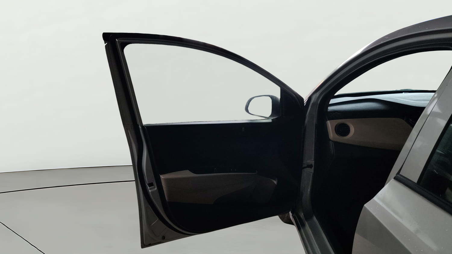 Used 2018 Hyundai Grand i10 Magna U2 1.2 CRDi Diesel Manual interior LEFT FRONT DOOR OPEN VIEW
