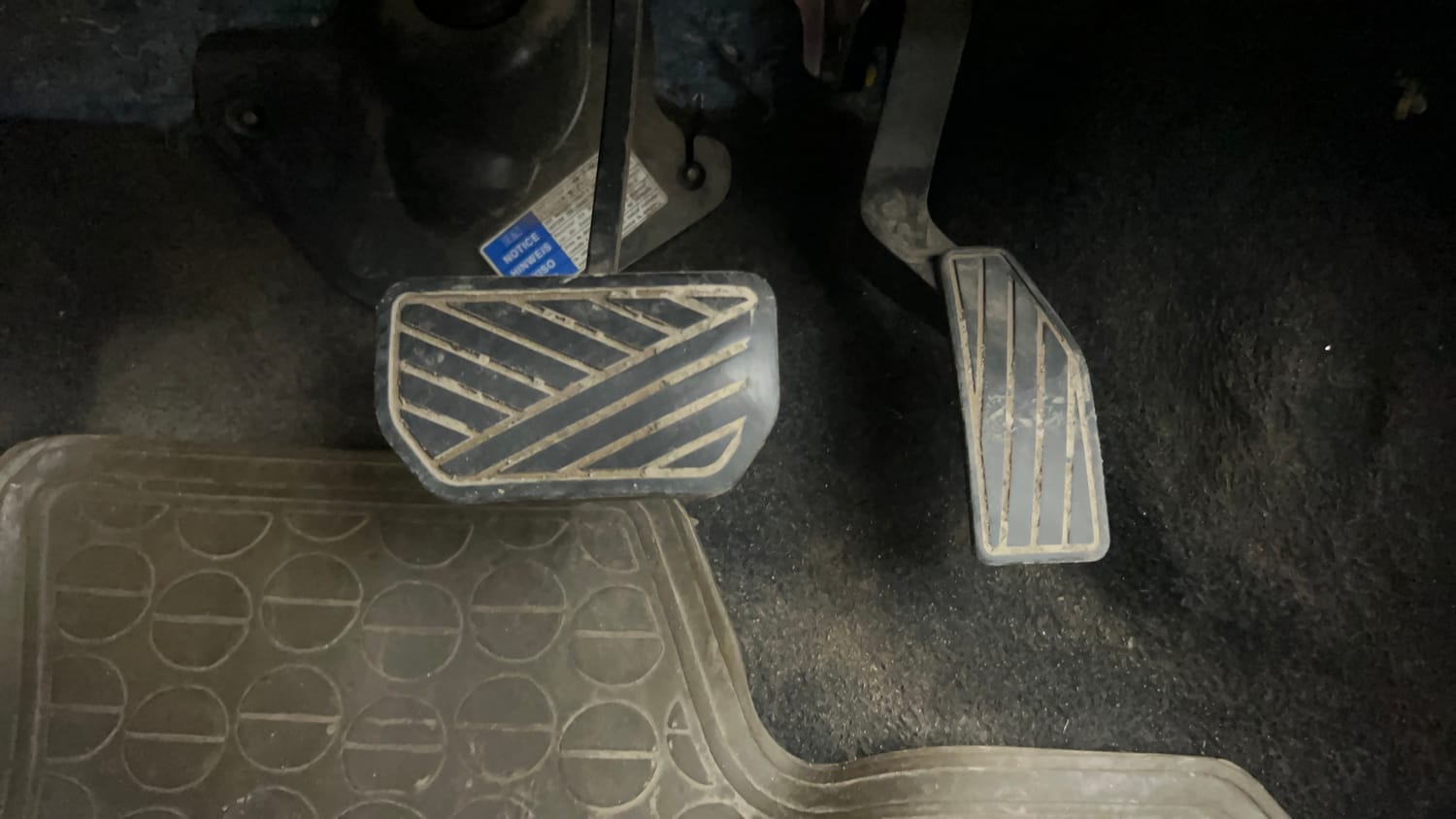 Used 2018 Maruti Suzuki Celerio X Zxi AMT Petrol Automatic interior PEDALS VIEW