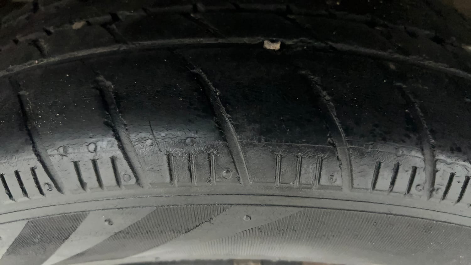 Used 2018 Maruti Suzuki Celerio X Zxi AMT Petrol Automatic tyres RIGHT REAR TYRE TREAD VIEW