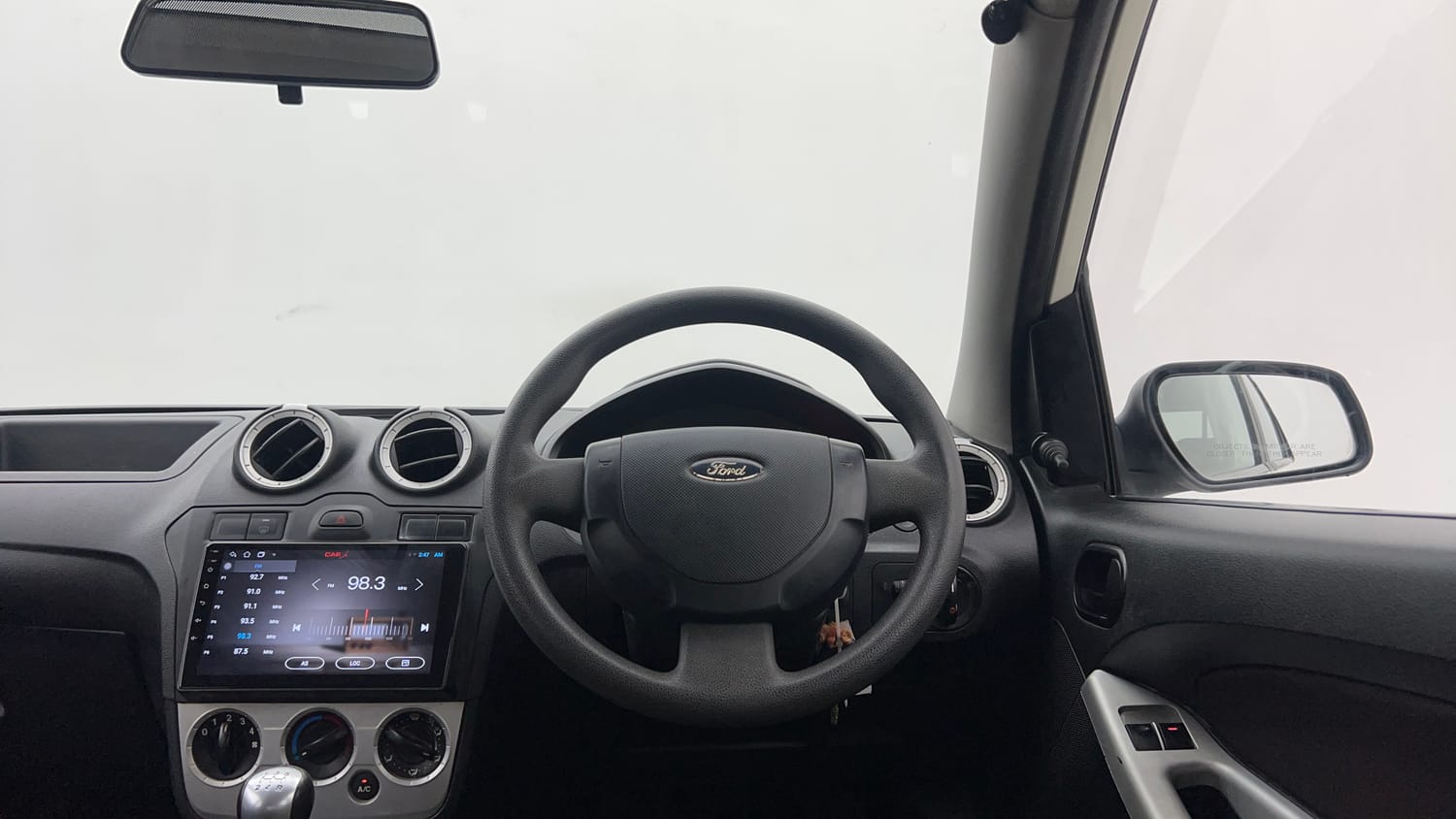 Used 2012 Ford Figo Duratec Petrol ZXI 1.2 Petrol Manual interior STEERING VIEW