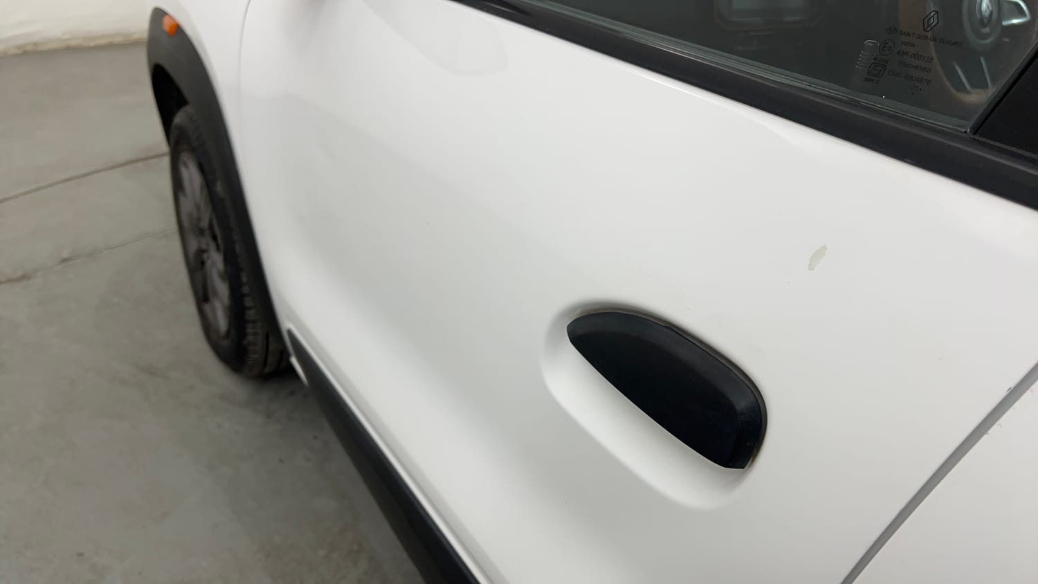 Used 2022 Renault Kwid CLIMBER 1.0 AMT (O) Dual Tone Petrol Automatic dents MINOR SCRATCH