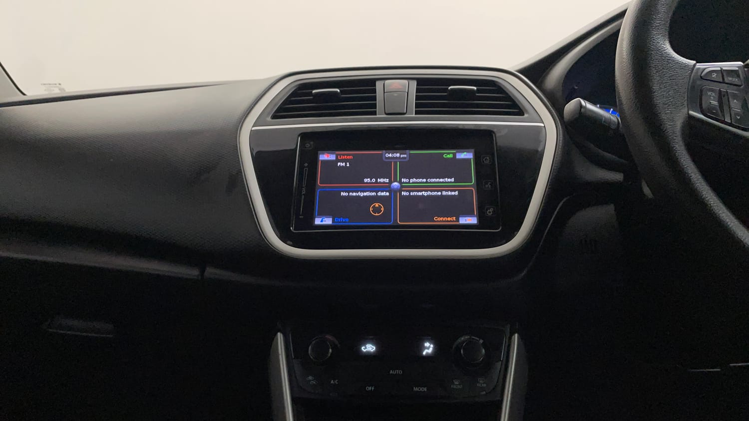 Used 2016 Maruti Suzuki S-Cross Zeta 1.3 Diesel Manual interior MUSIC SYSTEM & AC CONTROL VIEW