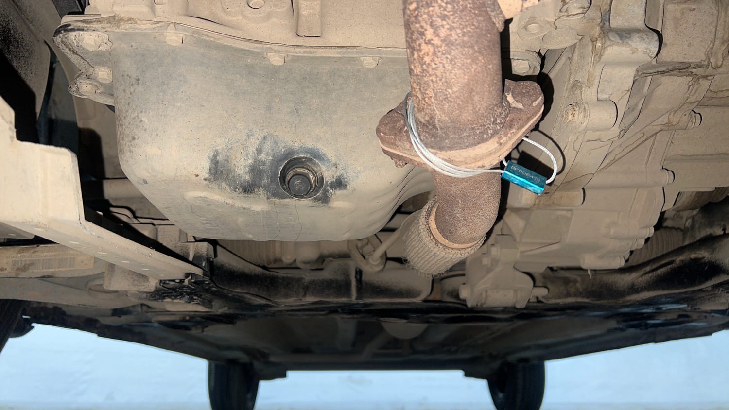 Used 2022 Tata Punch Adventure MT Petrol Manual extra FRONT LEFT UNDERBODY VIEW