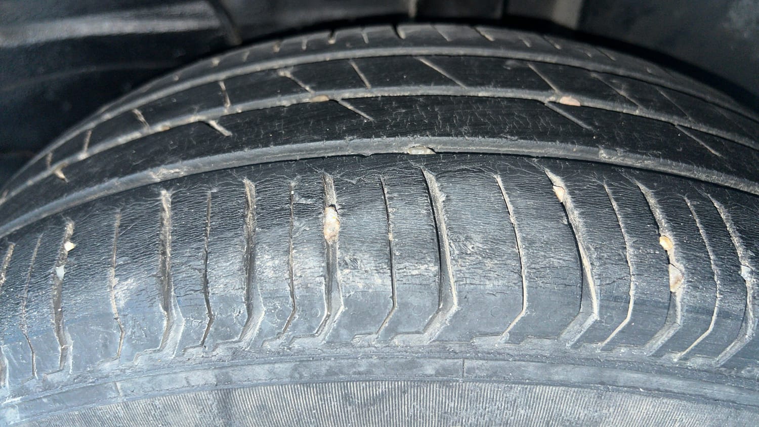Used 2022 Tata Punch Pure MT Petrol Manual tyres LEFT REAR TYRE TREAD VIEW