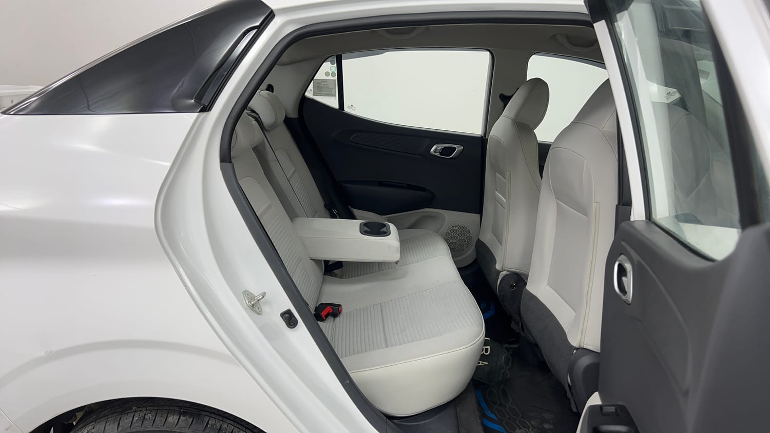 Used 2023 Hyundai Aura SX 1.2 CNG Cng Manual interior RIGHT SIDE REAR DOOR CABIN VIEW
