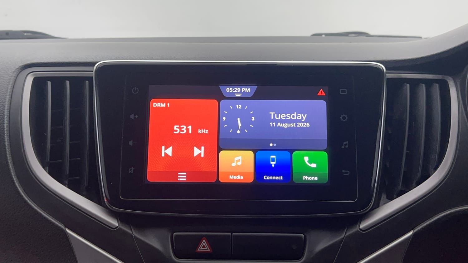 Used 2021 Maruti Suzuki Baleno Alpha Petrol Manual top_features Touch screen infotainment system