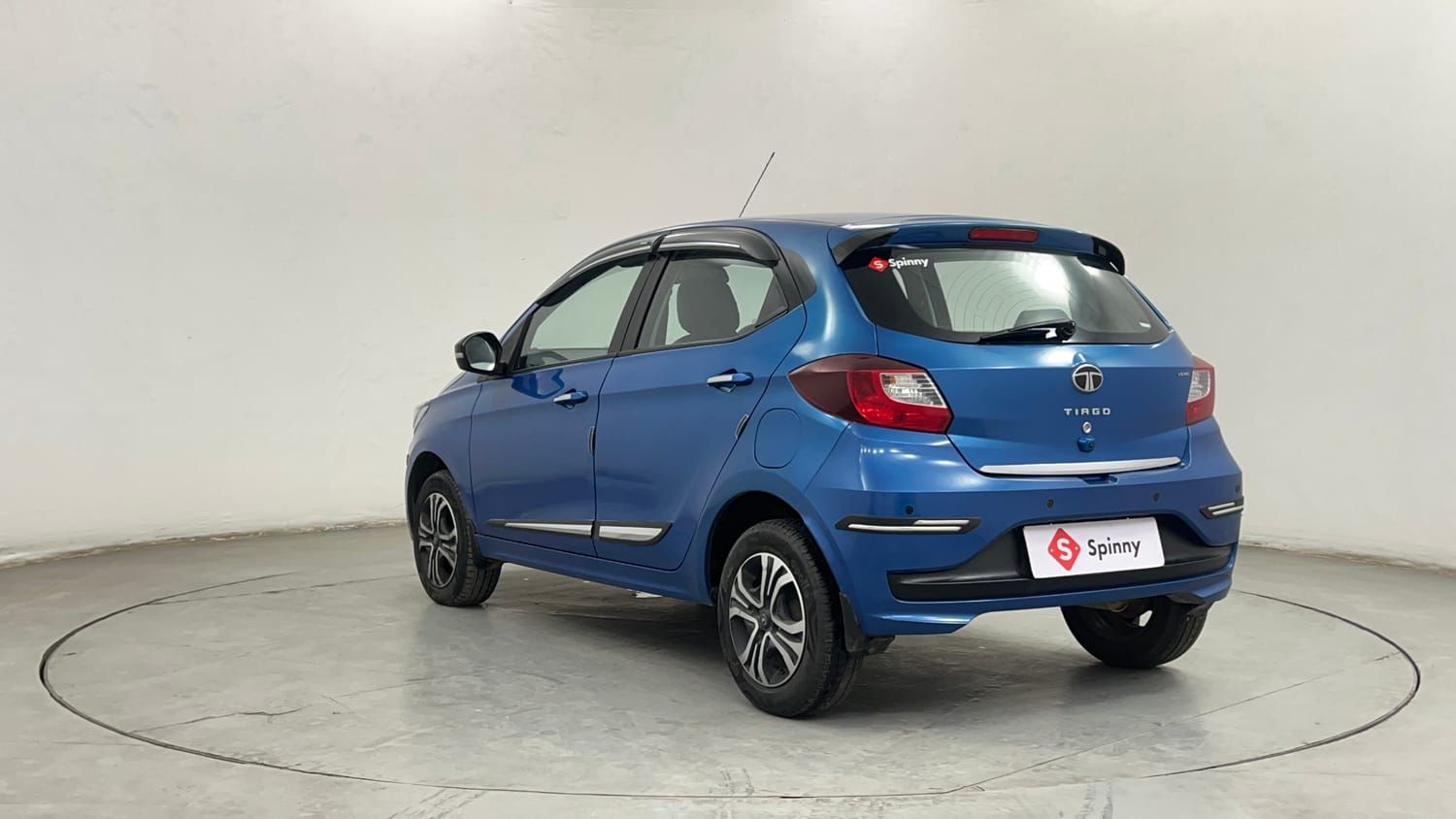 Used 2024 Tata Tiago XZA Plus iCNG Cng Automatic exterior LEFT REAR CORNER VIEW