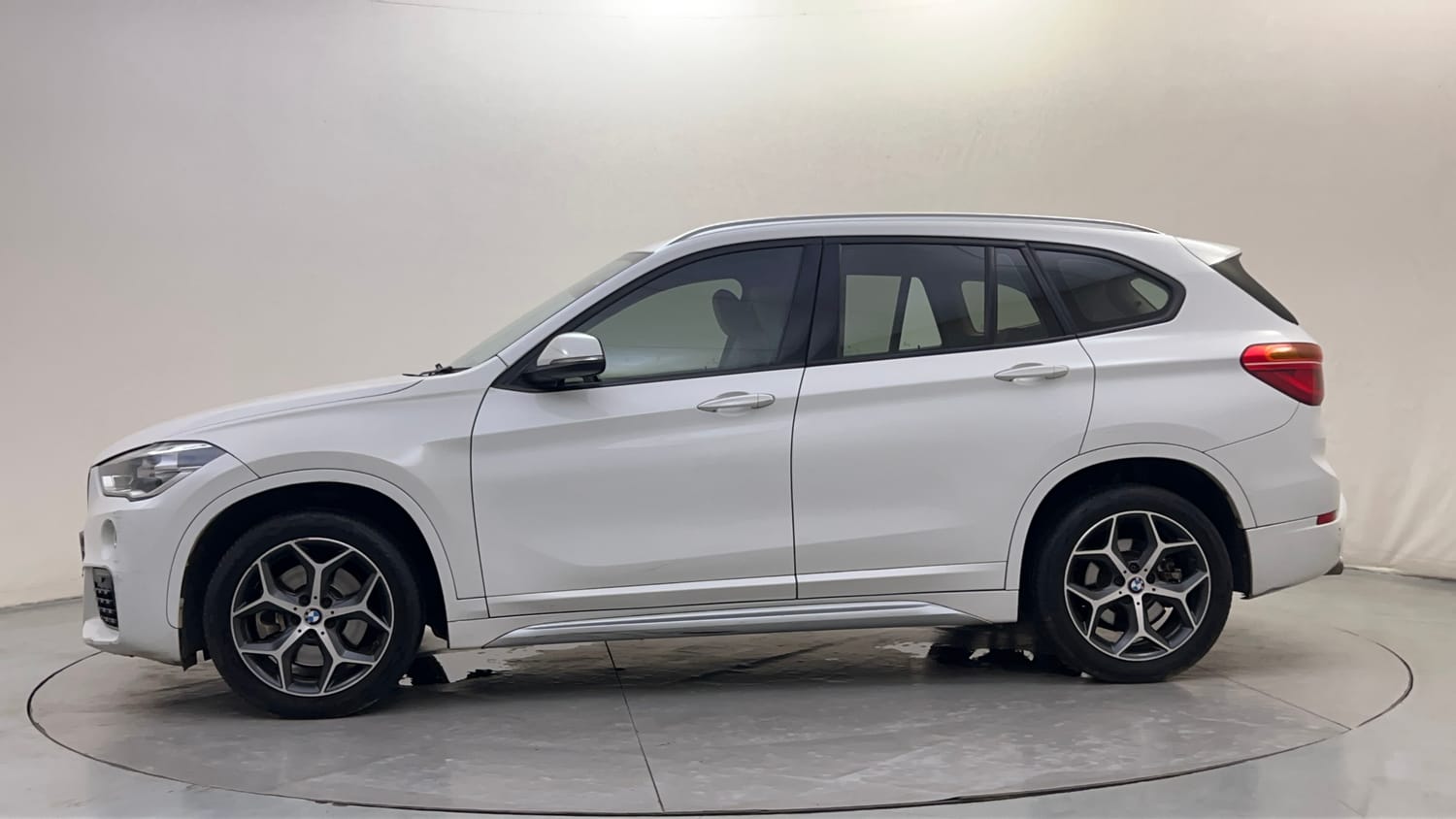 Used 2019 BMW X1 sDrive20d xLine Diesel Automatic exterior LEFT SIDE VIEW