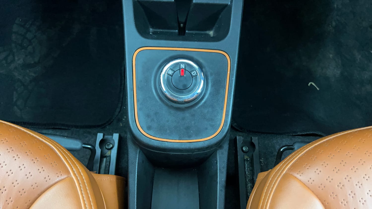 Used 2022 Renault Kwid CLIMBER 1.0 AMT (O) Dual Tone Petrol Automatic interior GEAR  KNOB VIEW
