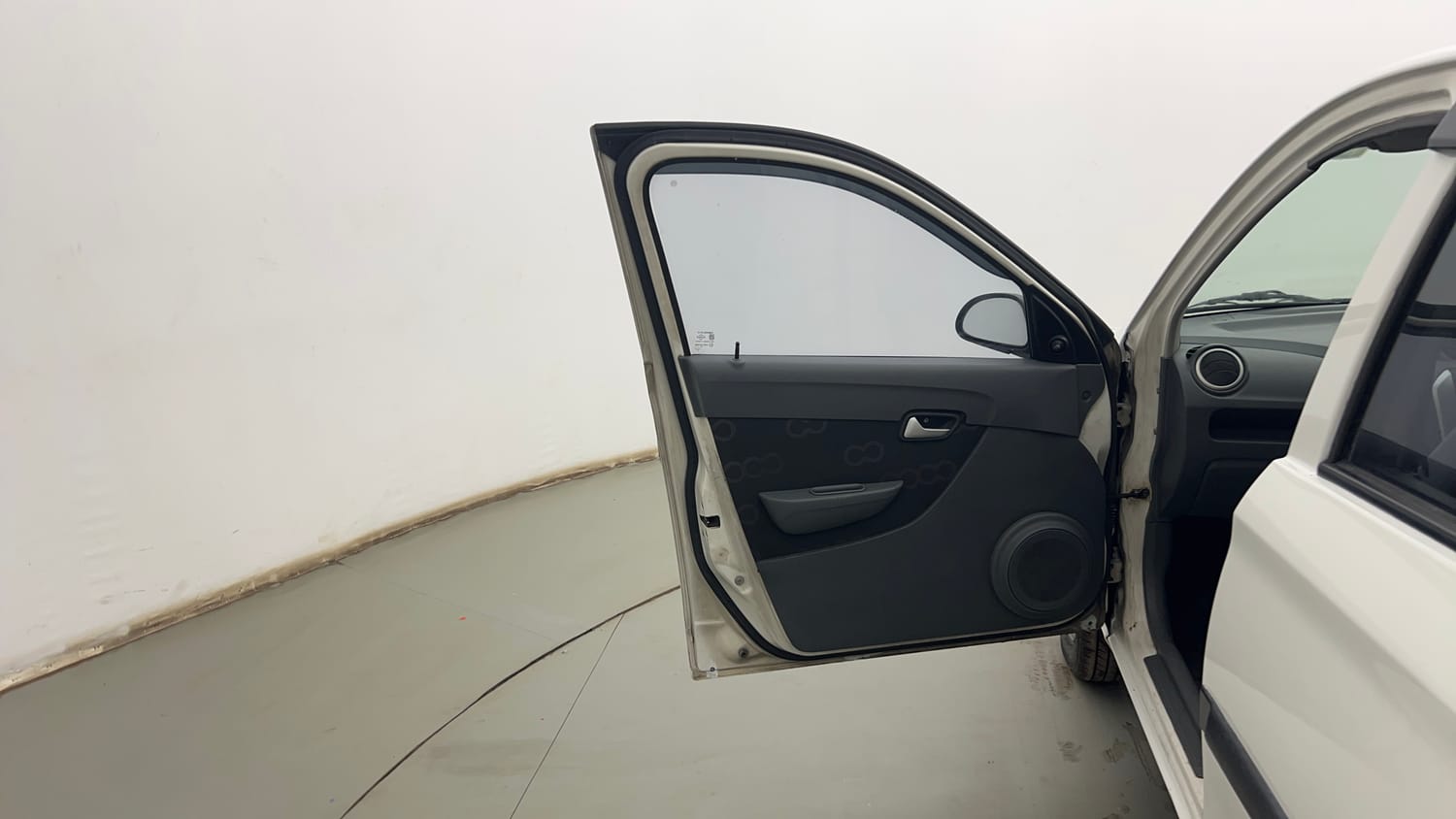 Used 2013 Maruti Suzuki Alto 800 Lxi Petrol Manual interior LEFT FRONT DOOR OPEN VIEW