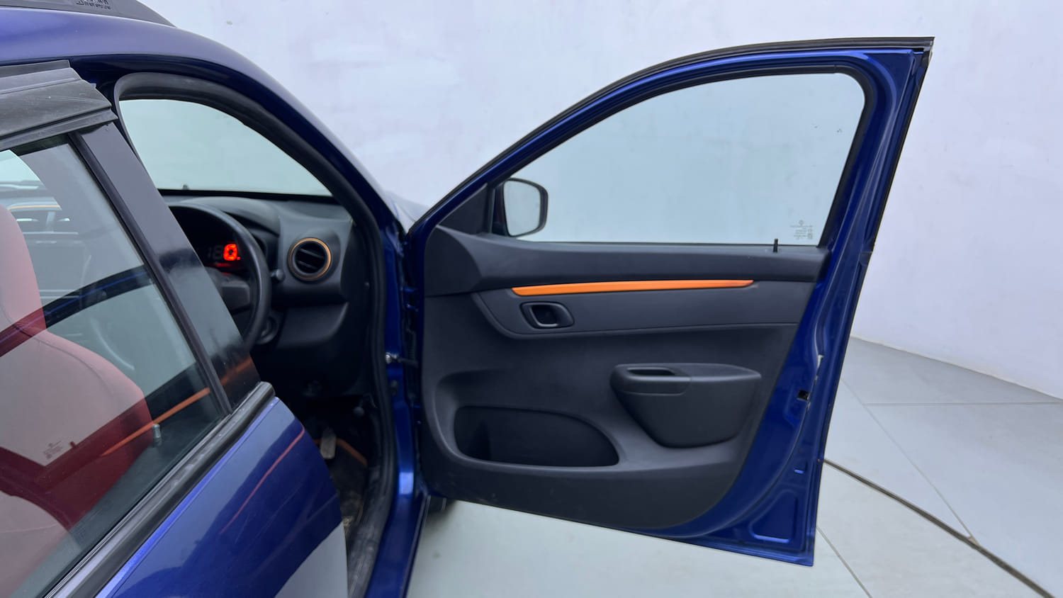 Used 2019 Renault Kwid CLIMBER 1.0 AMT Petrol Automatic interior RIGHT FRONT DOOR OPEN VIEW