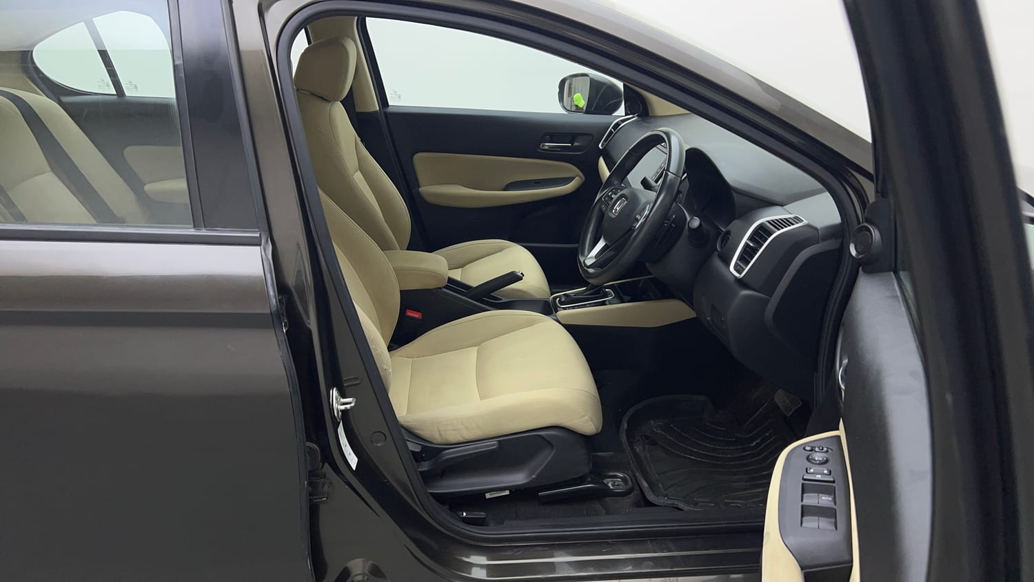 Used 2021 Honda City VX CVT Petrol Petrol Automatic interior RIGHT SIDE FRONT DOOR CABIN VIEW