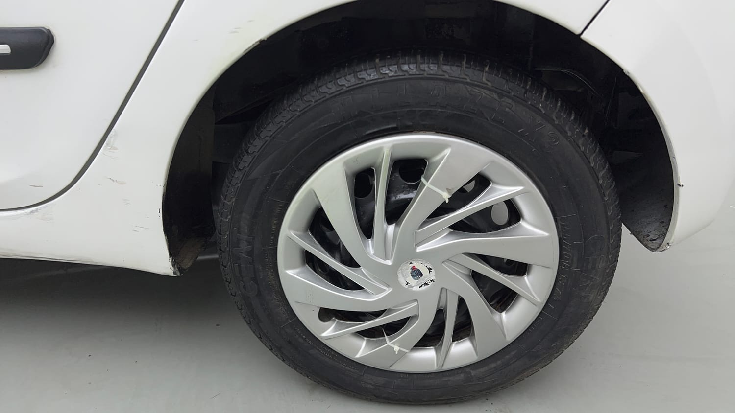 Used 2017 Hyundai Eon Magna + Petrol Manual tyres LEFT REAR TYRE RIM VIEW