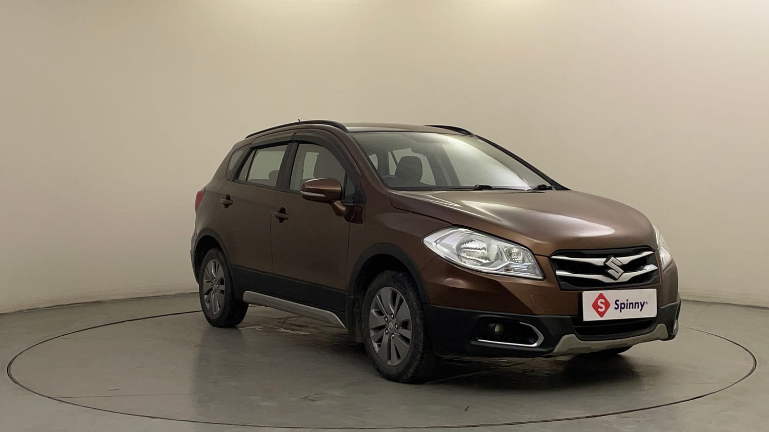 Used 2016 Maruti Suzuki S-Cross Zeta 1.3 Diesel Manual exterior RIGHT FRONT CORNER VIEW