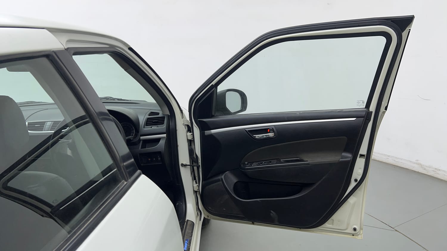 Used 2015 Maruti Suzuki Swift VXi Petrol Manual interior RIGHT FRONT DOOR OPEN VIEW