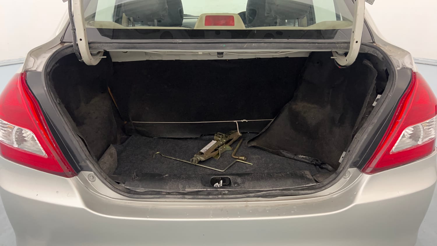 Used 2017 Maruti Suzuki Swift Dzire VDI (O) Diesel Manual interior DICKY INSIDE VIEW