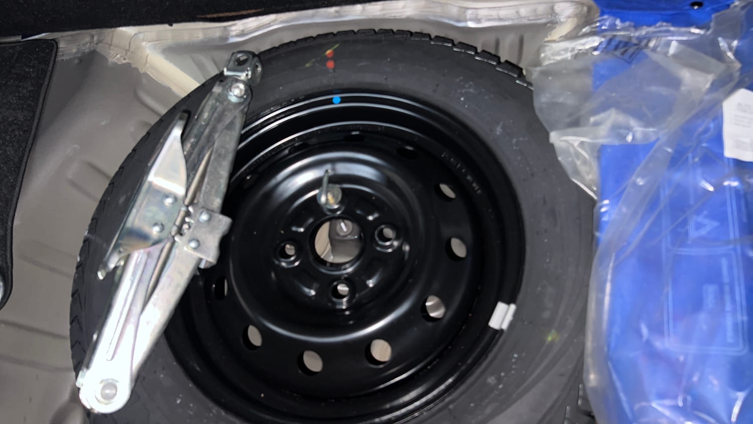 Used 2025 Maruti Suzuki Alto K10 VXi Plus (O) Petrol Manual tyres SPARE TYRE VIEW