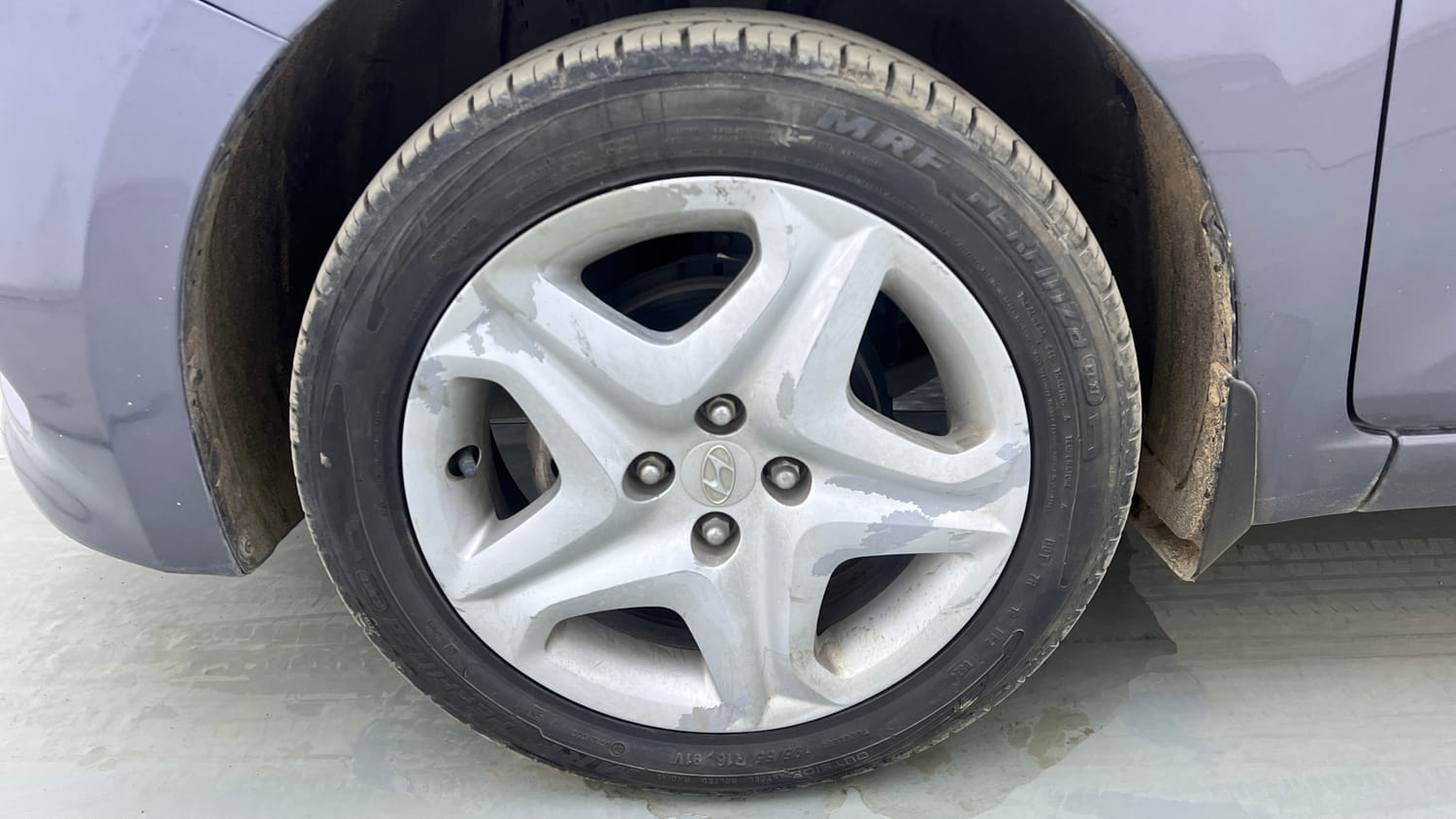 Used 2018 Hyundai Elite i20 Asta 1.2 Petrol Manual tyres LEFT FRONT TYRE RIM VIEW