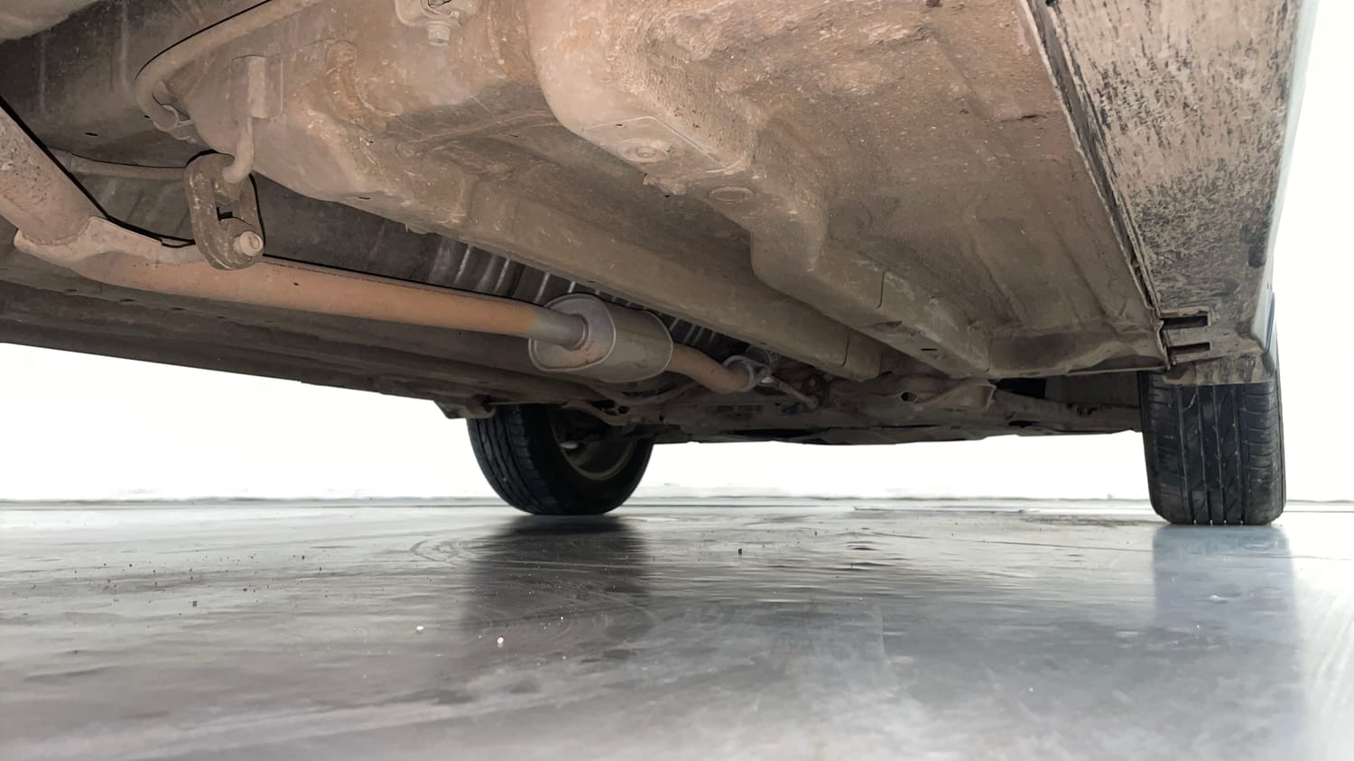 Used 2017 Hyundai Creta 1.6 SX Plus AT Petrol Petrol Automatic extra REAR RIGHT UNDERBODY VIEW