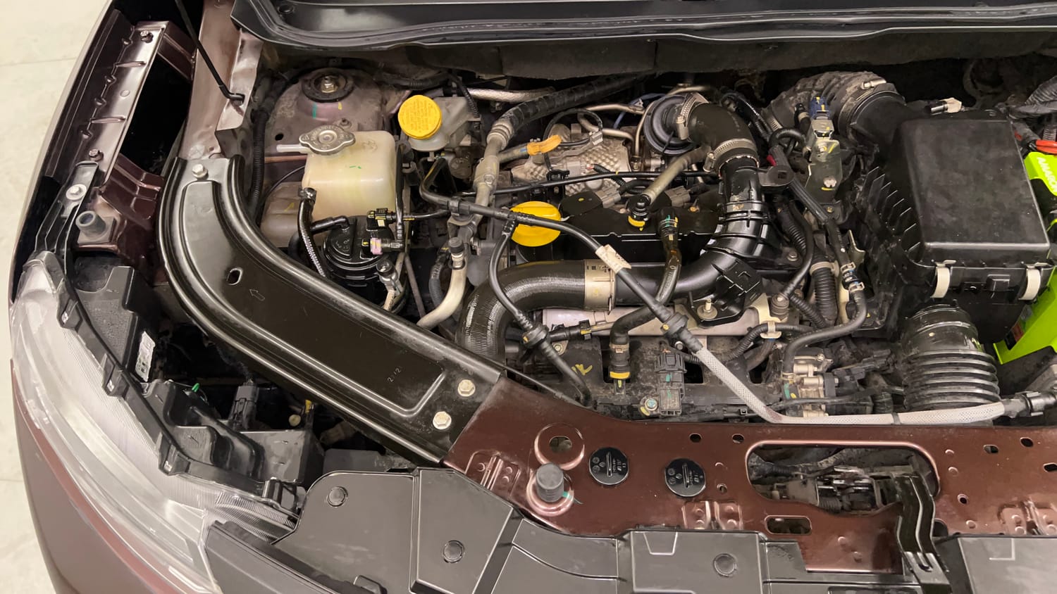Used 2021 Renault Kiger RXT Turbo CVT Petrol Automatic engine ENGINE RIGHT SIDE VIEW