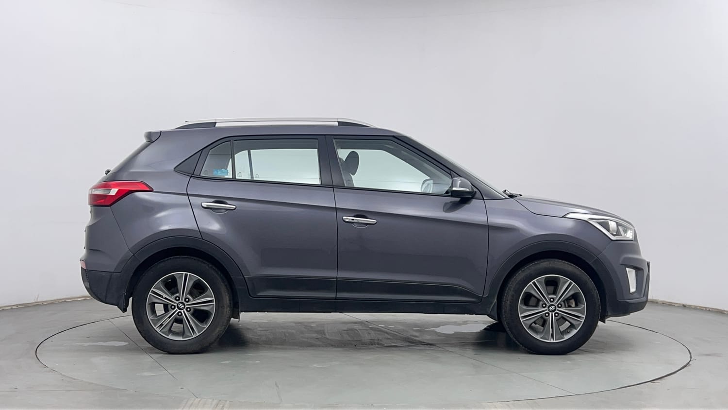 Used 2018 Hyundai Creta SX Plus 1.6 AT Petrol Petrol Automatic exterior RIGHT SIDE VIEW