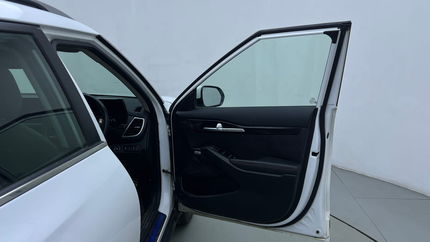 Used 2020 Kia Seltos GTX Plus AT 1.5 Diesel Diesel Automatic interior RIGHT FRONT DOOR OPEN VIEW