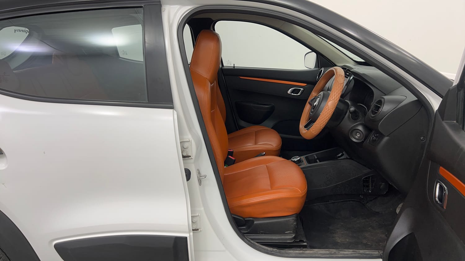 Used 2022 Renault Kwid CLIMBER 1.0 AMT (O) Dual Tone Petrol Automatic interior RIGHT SIDE FRONT DOOR CABIN VIEW