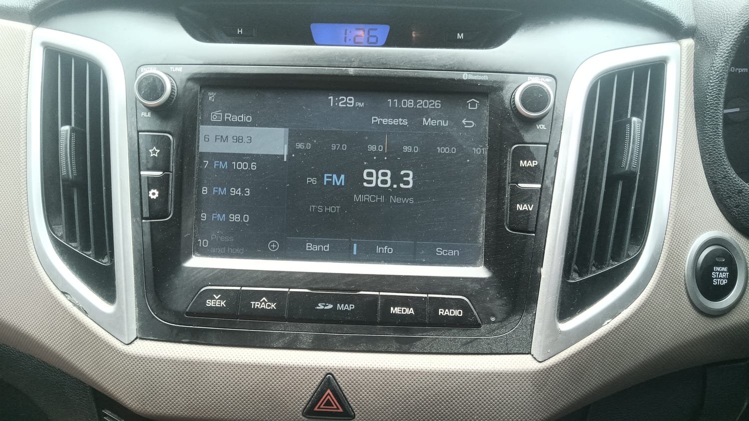 Used 2018 Hyundai Creta SX 1.6 AT Petrol Petrol Automatic top_features Integrated (in-dash) music system