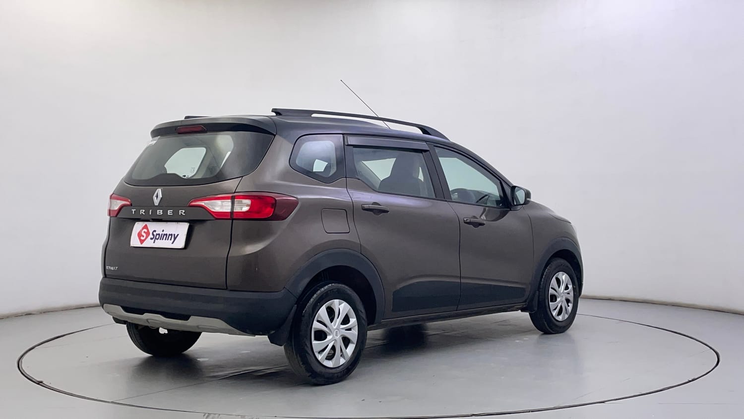 Used 2022 Renault Triber RXT Petrol Manual exterior RIGHT REAR CORNER VIEW