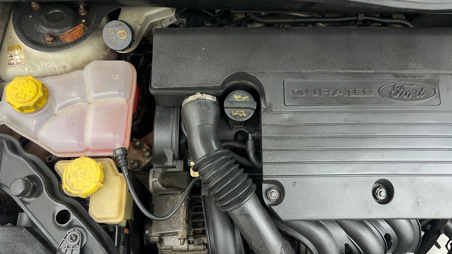 Used 2012 Ford Figo Duratec Petrol ZXI 1.2 Petrol Manual engine ENGINE RIGHT SIDE VIEW