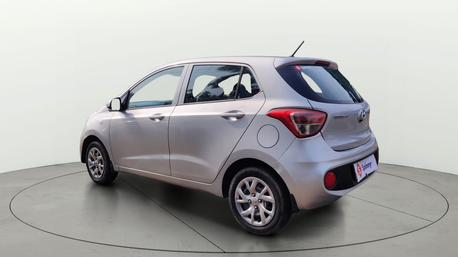 Used 2018 Hyundai Grand i10 Magna U2 1.2 CRDi Diesel Manual exterior LEFT REAR CORNER VIEW