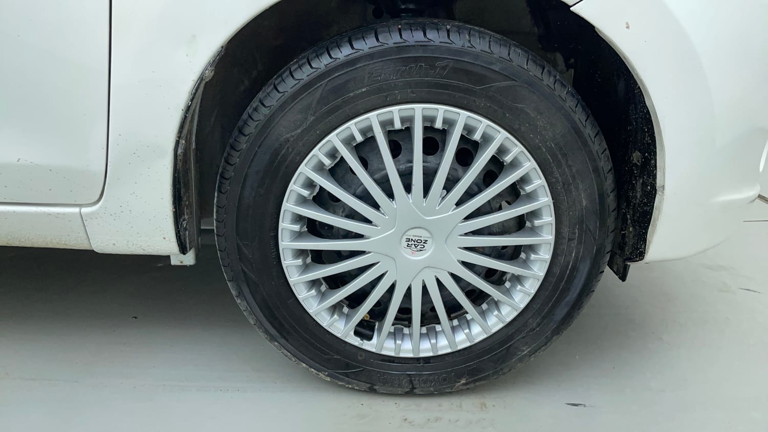 Used 2014 Maruti Suzuki Celerio VXi Petrol Manual tyres RIGHT FRONT TYRE RIM VIEW