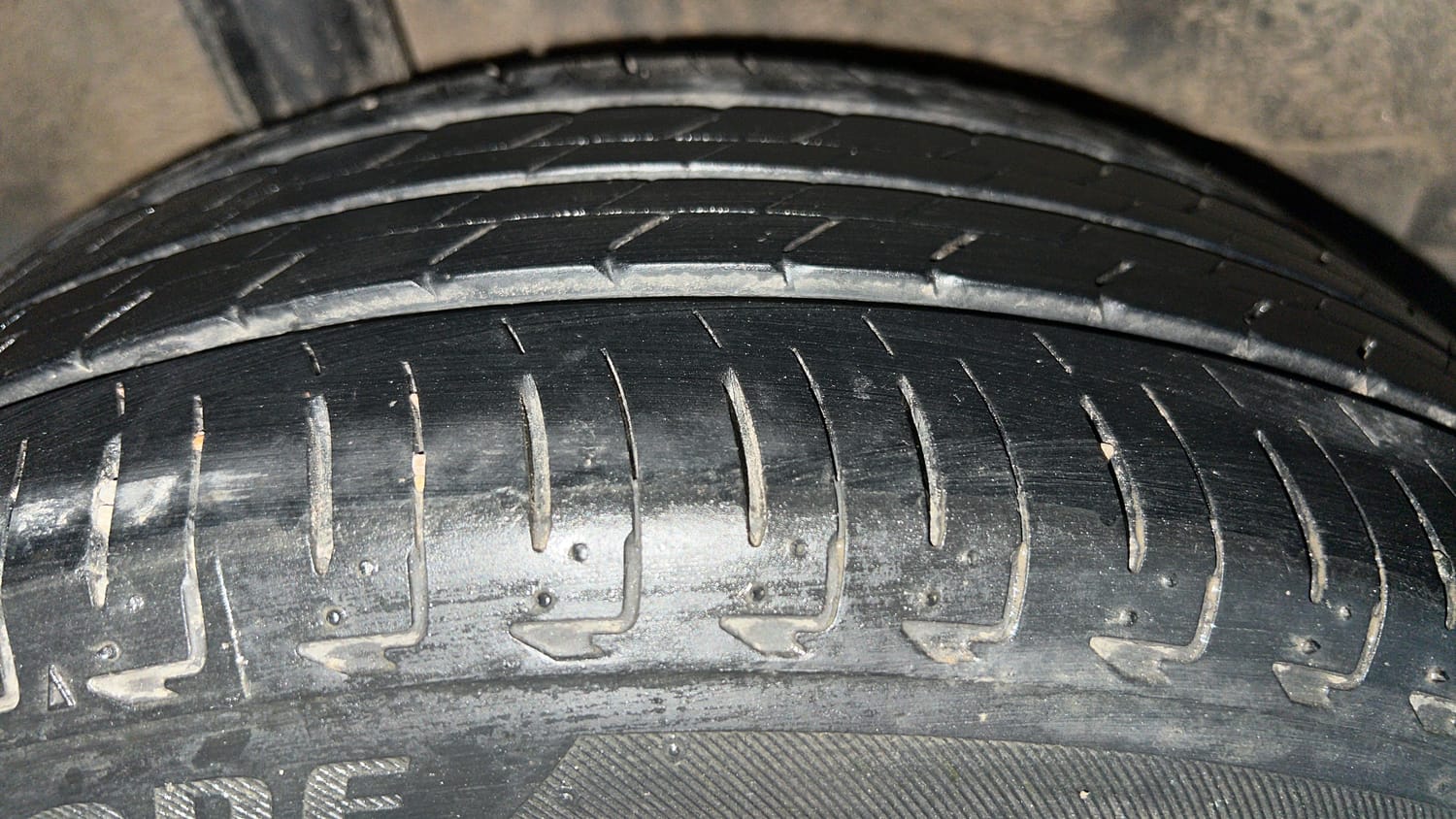 Used 2021 Honda City VX CVT Petrol Petrol Automatic tyres RIGHT REAR TYRE TREAD VIEW