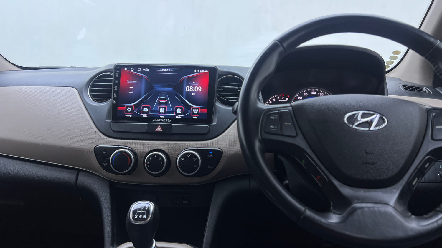 Used 2013 Hyundai Grand i10 Asta 1.2 Kappa VTVT Petrol Manual interior MUSIC SYSTEM & AC CONTROL VIEW