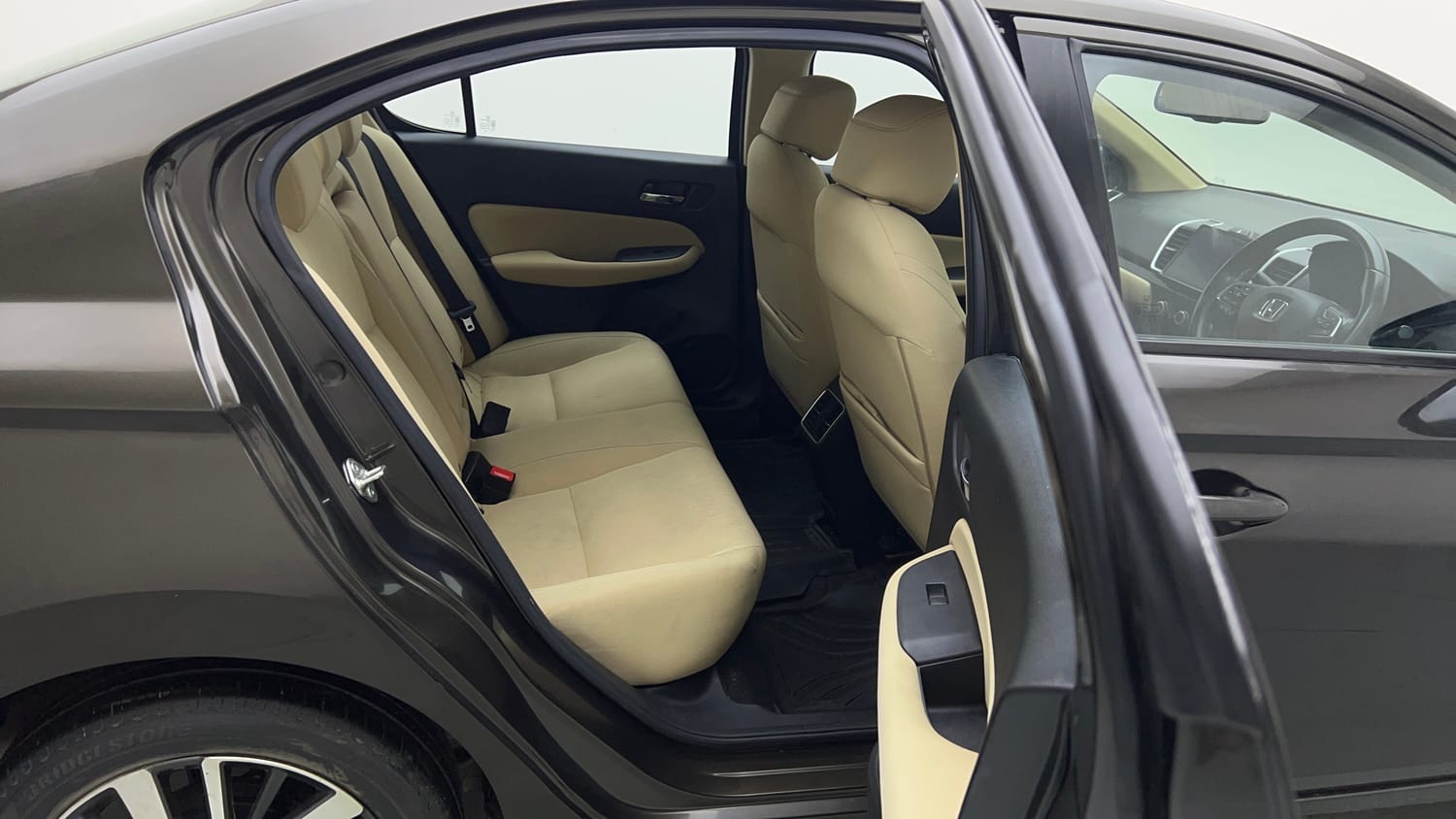 Used 2021 Honda City VX CVT Petrol Petrol Automatic interior RIGHT SIDE REAR DOOR CABIN VIEW