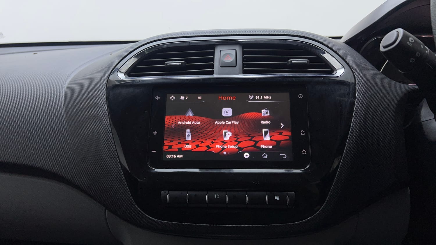 Used 2020 Tata Tiago XZA Plus Petrol Automatic top_features Touch screen infotainment system