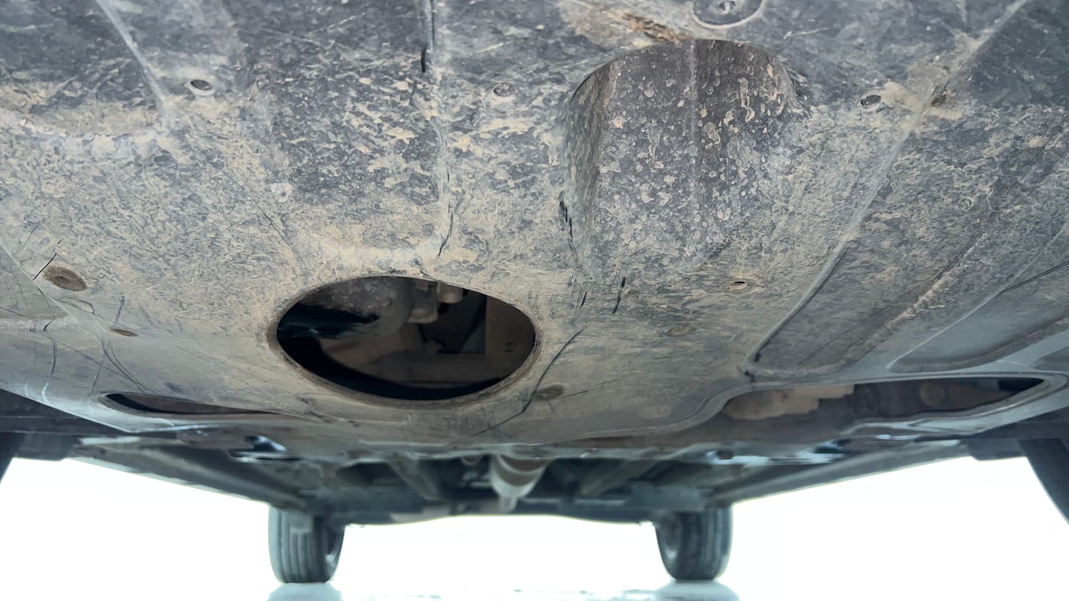 Used 2022 Kia Seltos X Line 1.4 DCT Petrol Automatic extra FRONT LEFT UNDERBODY VIEW