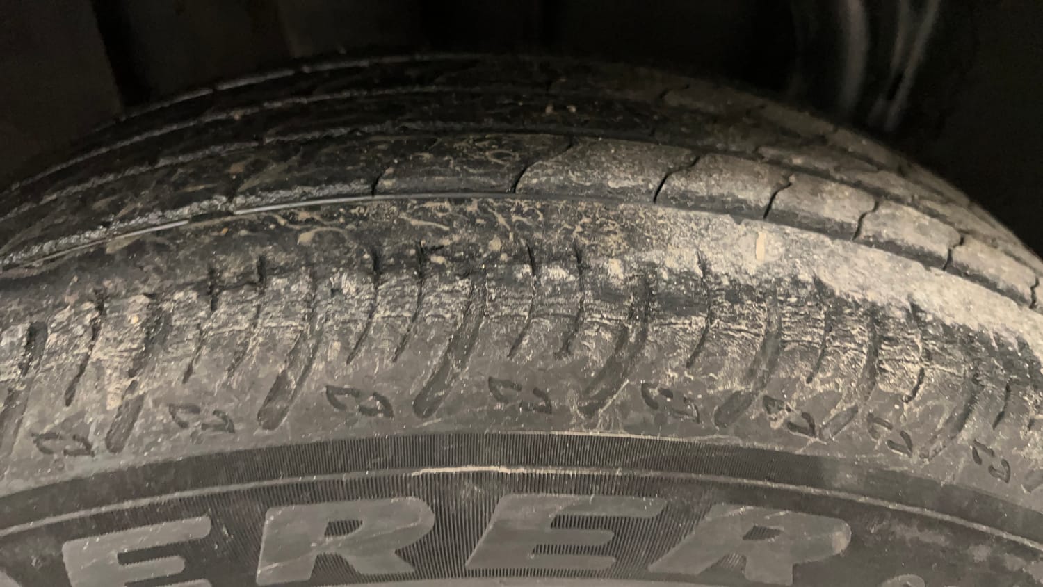 Used 2021 Renault Kiger RXT Turbo CVT Petrol Automatic tyres RIGHT REAR TYRE TREAD VIEW
