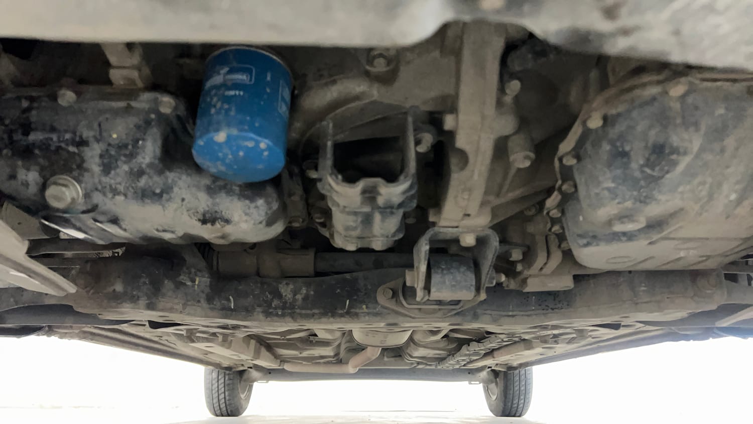 Used 2016 Hyundai Grand i10 Asta AT 1.2 Kappa VTVT (O) Petrol Automatic extra FRONT LEFT UNDERBODY VIEW