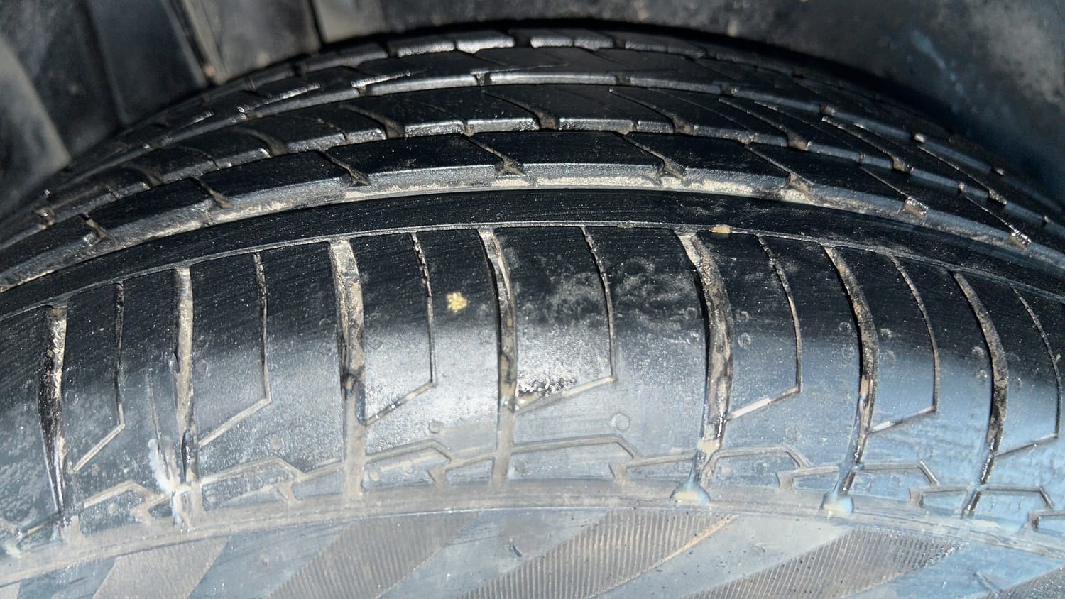 Used 2021 Maruti Suzuki S-Cross Alpha AT Petrol Automatic tyres RIGHT REAR TYRE TREAD VIEW