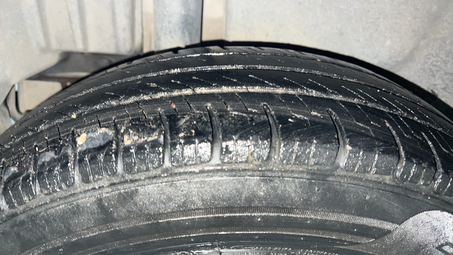 Used 2017 Maruti Suzuki Swift Dzire VDI (O) Diesel Manual tyres RIGHT REAR TYRE TREAD VIEW