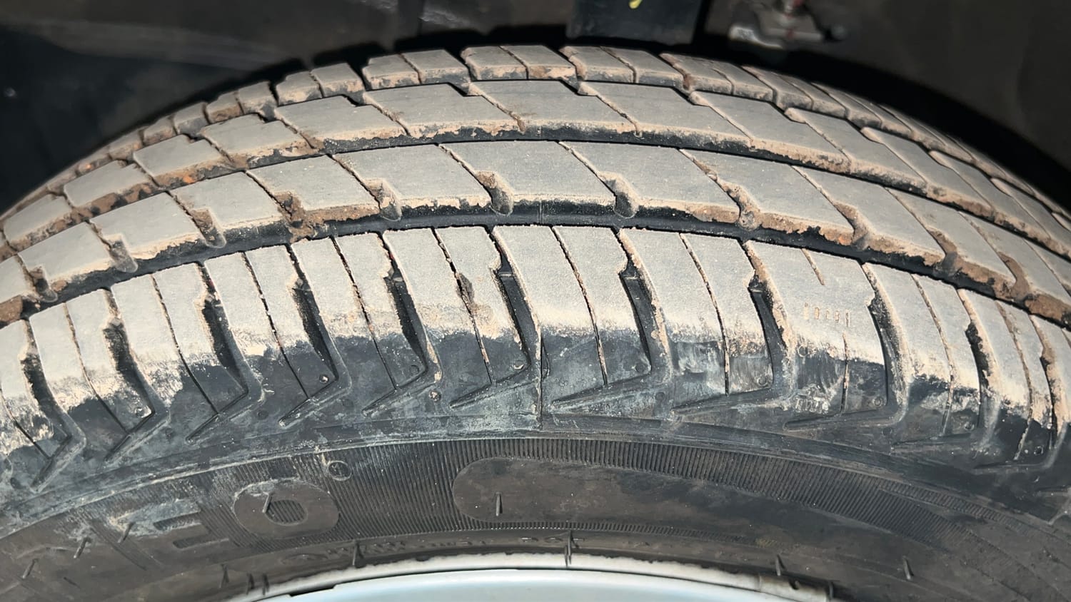 Used 2026 Maruti Suzuki Alto K10 LXi (O) Petrol Manual tyres LEFT FRONT TYRE TREAD VIEW